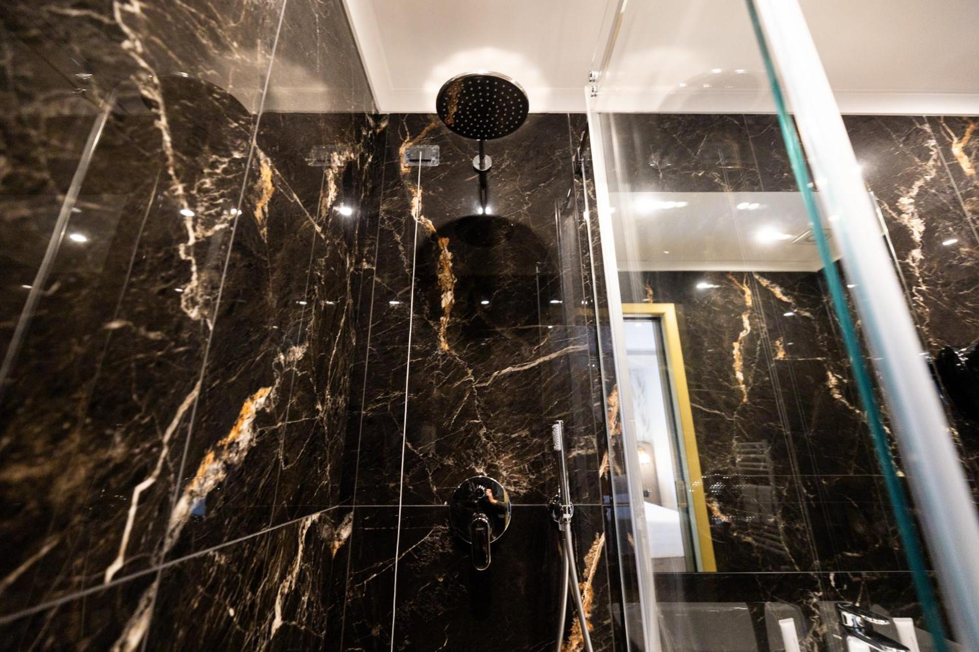 Mavi Luxury Suites Roma Exterior foto